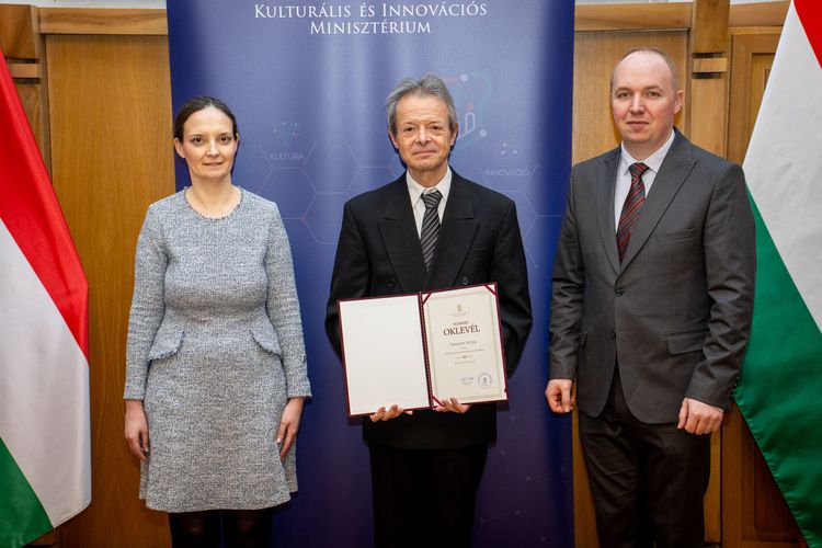 Újabb oktatói elismerés 